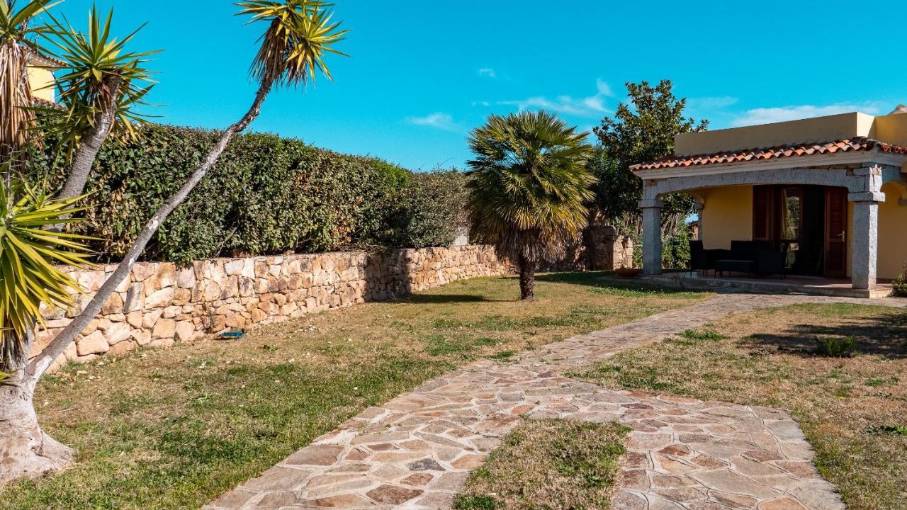 Villetta Con Giardino A Budoni Exteriér fotografie